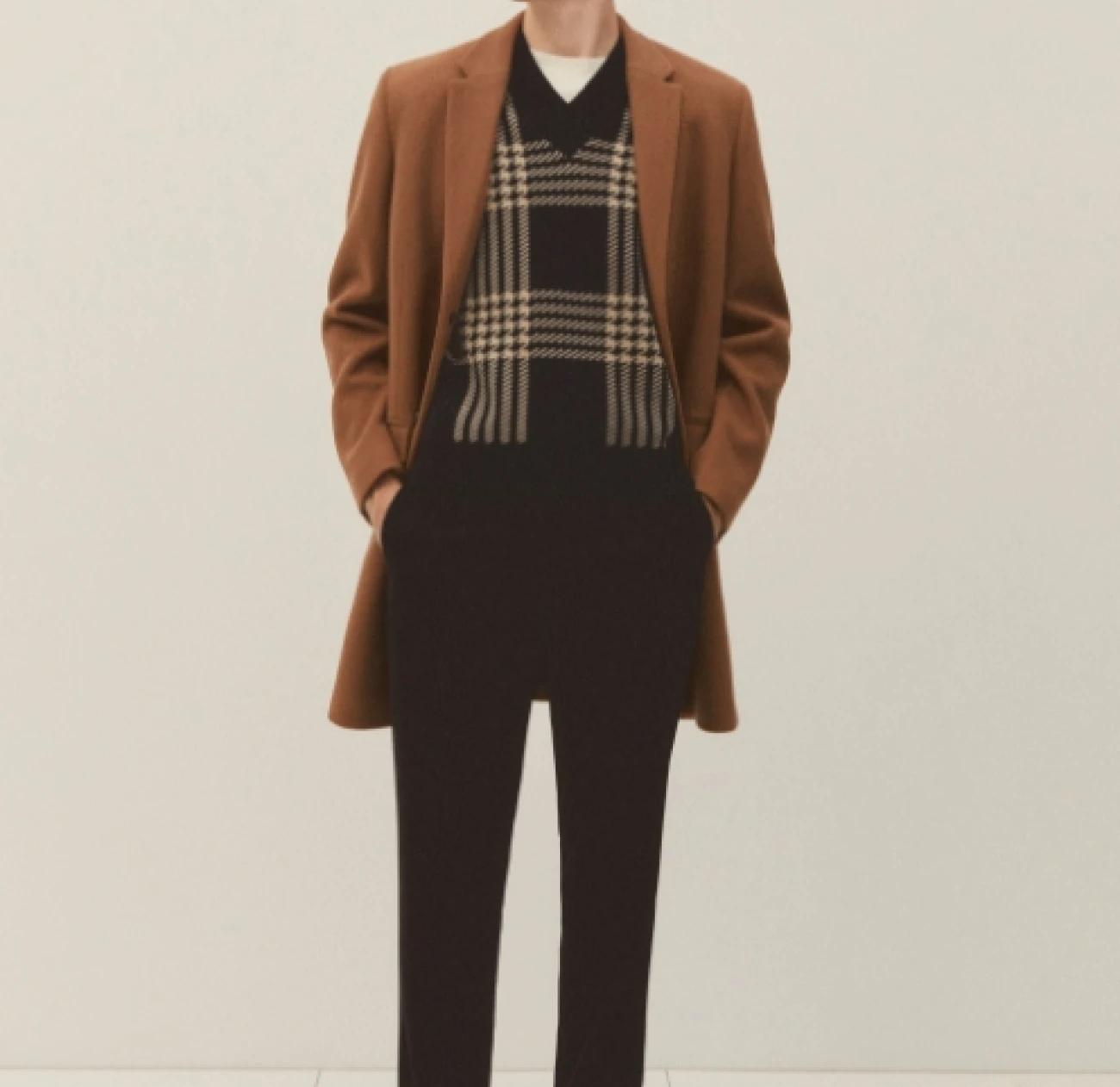 We dread thinking about Winter pieces, but at such a good discount we cannot help but grab this coat before it sells out.