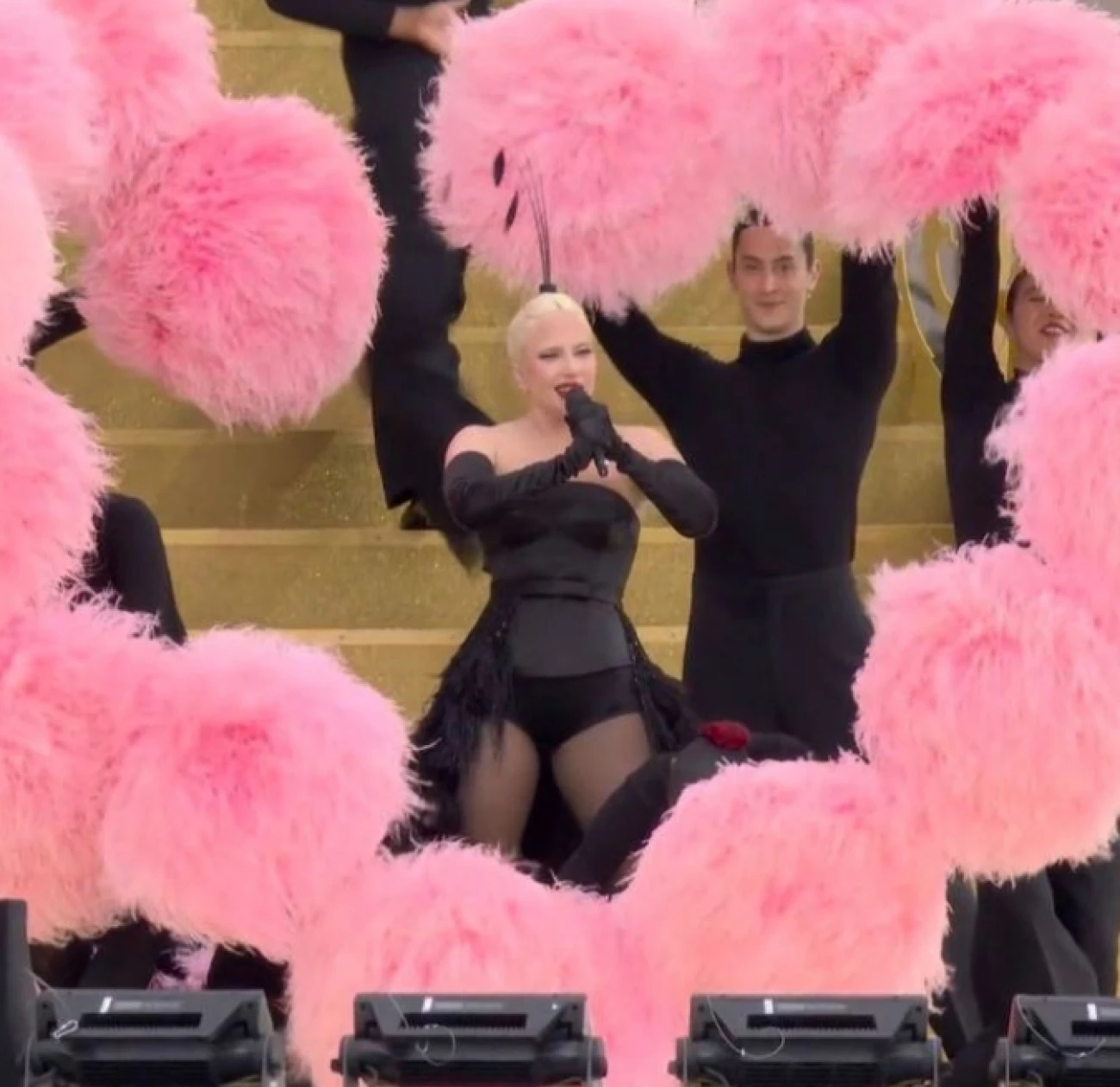 Lady Gaga, known for pushing boundaries, wore a breathtaking ensemble by Valentino’s Pierpaolo Piccioli. The look was a perfect blend of high fashion and theatrical elegance, featuring intricate embellishments and a dramatic silhouette that mesmerized the audience. Gaga set the tone for the event, showcasing how fashion and performance art can create unforgettable moments.