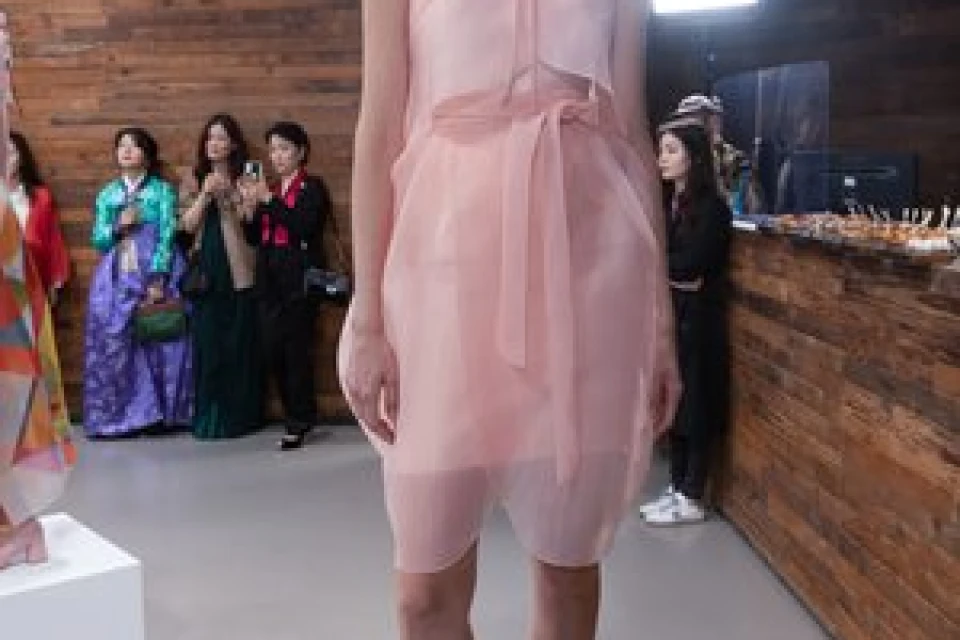 ‘‘Hanbok Wave’’ - A K-Style Fashion Presentation ‘‘Hanbok Wave’’ - A K-Style Fashion Presentation