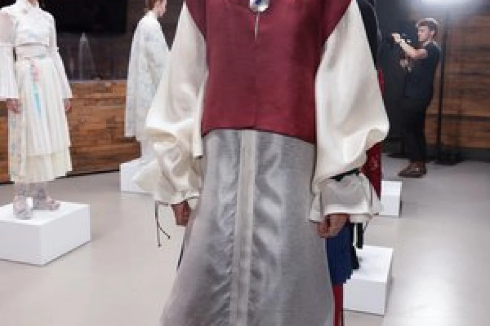 ‘‘Hanbok Wave’’ - A K-Style Fashion Presentation ‘‘Hanbok Wave’’ - A K-Style Fashion Presentation