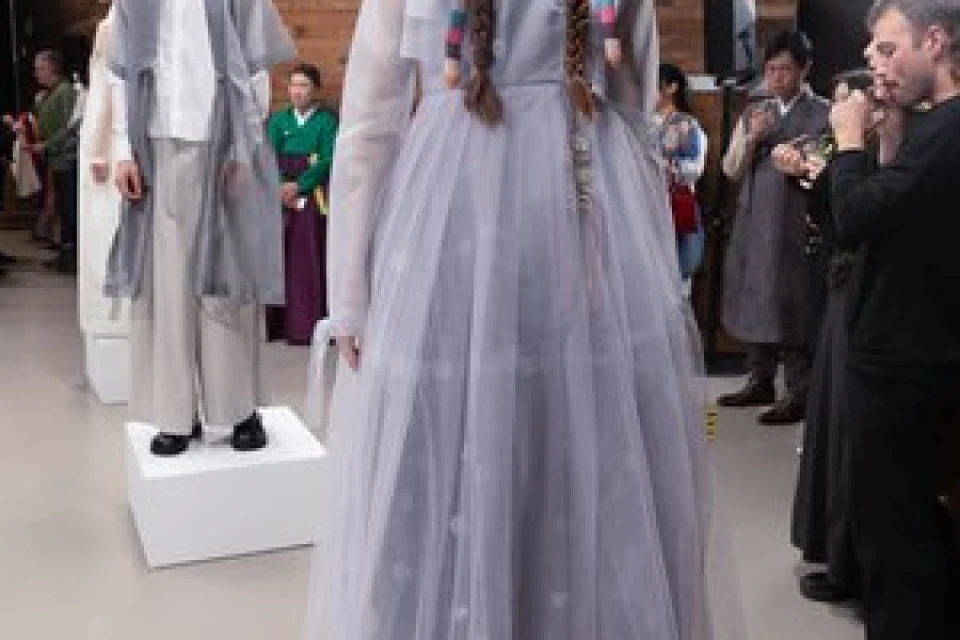 ‘‘Hanbok Wave’’ - A K-Style Fashion Presentation ‘‘Hanbok Wave’’ - A K-Style Fashion Presentation