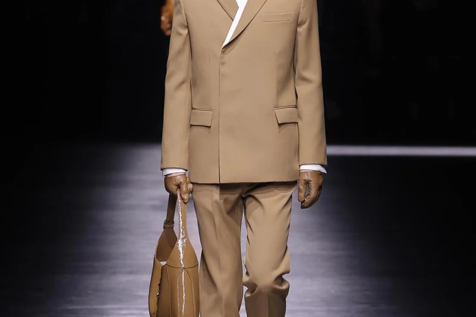 Sabato De Sarno Presented His First Gucci Menswear Collection Sabato De Sarno Presented His First Gucci Menswear Collection