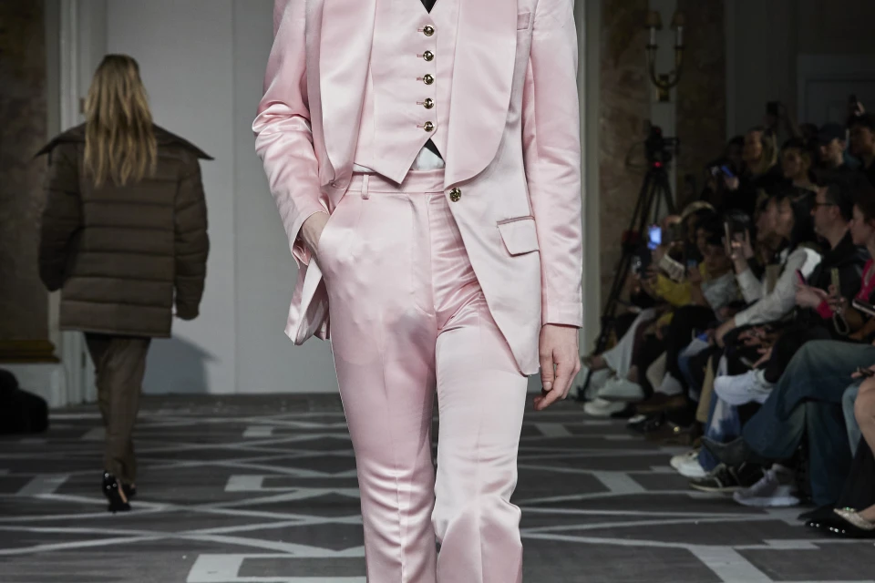 Helen Anthony AW 2024 - London Fashion Week Helen Anthony AW 2024 - London Fashion Week