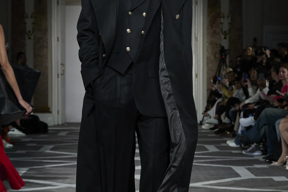 Helen Anthony AW 2024 - London Fashion Week Helen Anthony AW 2024 - London Fashion Week