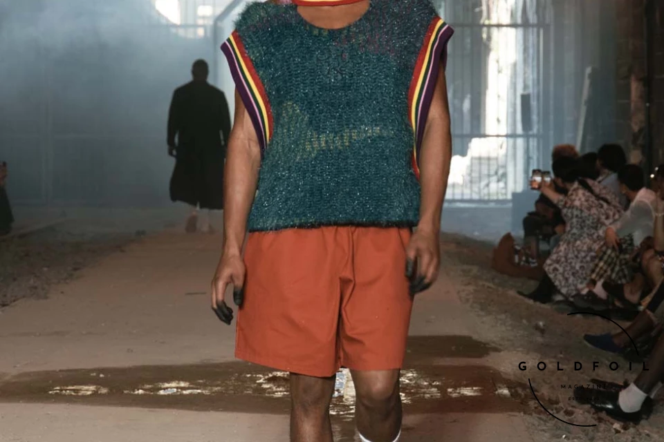 C.R.E.O.L.E is a manifesto exploring the heritage and future potential of the Creole community and diaspora. The brand challenges traditional gender norms by reimagining the typical men's wardrobe with unisex codes, delicate techniques, and workwear silhouettes. It aims to express Creole culture beyond the usual associations with tourism, music, or entertainment, offering a perspective shaped by historical, social, and political contexts. C.R.E.O.L.E seeks to de-exoticize the narrative around Creole identity, presenting it with a delicate queer sensibility. This expression of identities aims to welcome the world with new perspectives and consciousness. C.R.E.O.L.E is a manifesto exploring the heritage and future potential of the Creole community and diaspora. The brand challenges traditional gender norms by reimagining the typical men's wardrobe with unisex codes, delicate techniques, and workwear silhouettes. It aims to express Creole culture beyond the usual associations with tourism, music, or entertainment, offering a perspective shaped by historical, social, and political contexts. C.R.E.O.L.E seeks to de-exoticize the narrative around Creole identity, presenting it with a delicate queer sensibility. This expression of identities aims to welcome the world with new perspectives and consciousness.