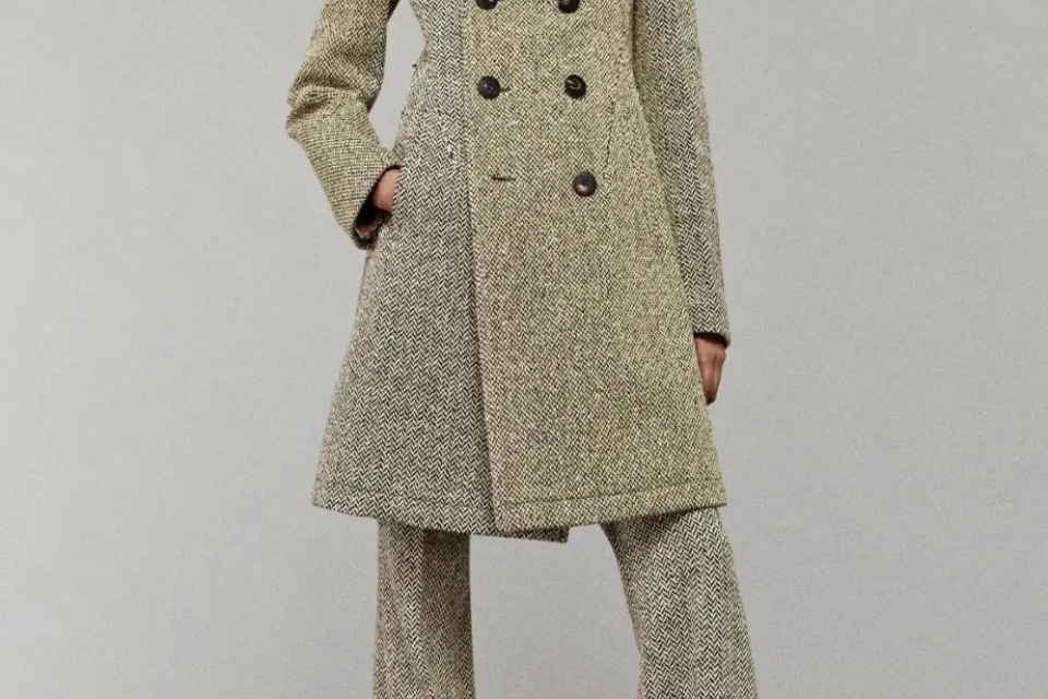 Burberry's Resort 2025 Collection Burberry's Resort 2025 Collection