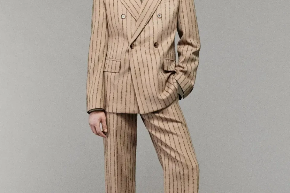 Burberry's Resort 2025 Collection Burberry's Resort 2025 Collection