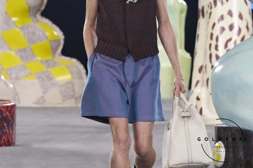 Runway show of Dior Summer 2025 Collection featuring sculptural silhouettes inspired by ceramic forms and atelier craftsmanship, designed by Kim Jones. Runway show of Dior Summer 2025 Collection featuring sculptural silhouettes inspired by ceramic forms and atelier craftsmanship, designed by Kim Jones.