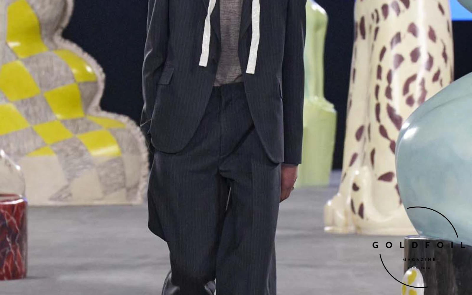 Runway show of Dior Summer 2025 Collection featuring sculptural silhouettes inspired by ceramic forms and atelier craftsmanship, designed by Kim Jones. Runway show of Dior Summer 2025 Collection featuring sculptural silhouettes inspired by ceramic forms and atelier craftsmanship, designed by Kim Jones.