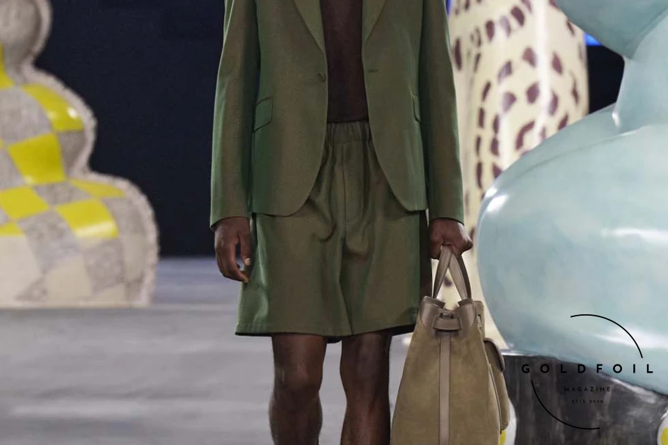 Runway show of Dior Summer 2025 Collection featuring sculptural silhouettes inspired by ceramic forms and atelier craftsmanship, designed by Kim Jones. Runway show of Dior Summer 2025 Collection featuring sculptural silhouettes inspired by ceramic forms and atelier craftsmanship, designed by Kim Jones.