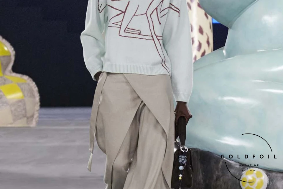 Runway show of Dior Summer 2025 Collection featuring sculptural silhouettes inspired by ceramic forms and atelier craftsmanship, designed by Kim Jones. Runway show of Dior Summer 2025 Collection featuring sculptural silhouettes inspired by ceramic forms and atelier craftsmanship, designed by Kim Jones.