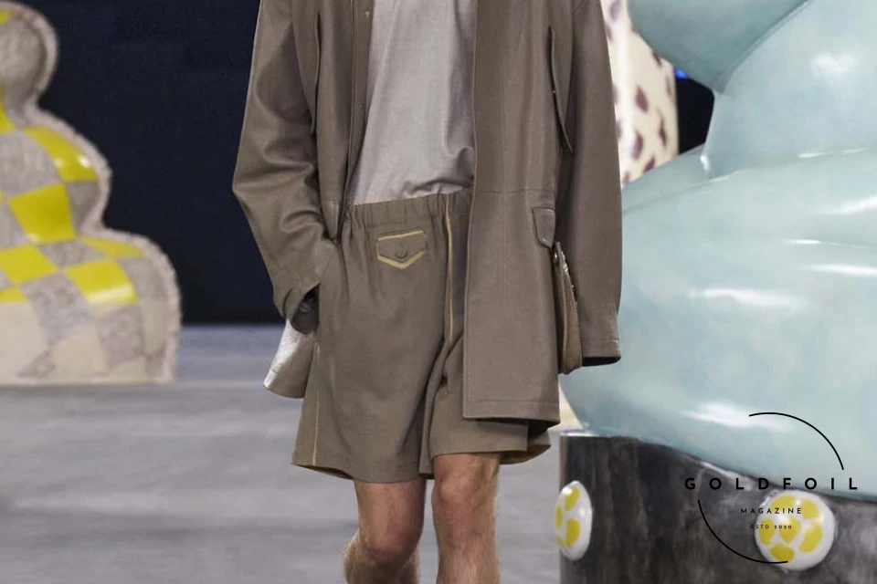 Runway show of Dior Summer 2025 Collection featuring sculptural silhouettes inspired by ceramic forms and atelier craftsmanship, designed by Kim Jones. Runway show of Dior Summer 2025 Collection featuring sculptural silhouettes inspired by ceramic forms and atelier craftsmanship, designed by Kim Jones.