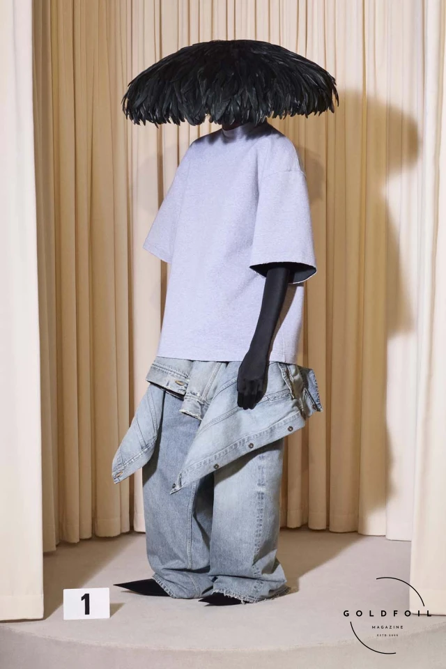 However, this collection also faced criticism for missing the mark on tailoring, creativity, and the over-the-top theatrics that Balenciaga is known for. By incorporating elements from his ready-to-wear shows, Gvasalia's narrative felt somewhat repetitive. Despite the timely commentary on luxury amidst global crises, the collection was viewed as one of the weaker entries in this season's haute couture lineup. However, this collection also faced criticism for missing the mark on tailoring, creativity, and the over-the-top theatrics that Balenciaga is known for. By incorporating elements from his ready-to-wear shows, Gvasalia's narrative felt somewhat repetitive. Despite the timely commentary on luxury amidst global crises, the collection was viewed as one of the weaker entries in this season's haute couture lineup.
