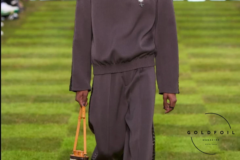 The Louis Vuitton Spring/Summer 2025 is one for the history books. While many were wondering whether the creativity in the brand had reached its peak, we just discovered that there is more and Pharrell is only just getting started. One could argue this, is perhaps one of the designer’s strongest collections we have seen thus far, and how else? The message is endearing and important - it is a message of unity, calling the consumer a citizen of the planet without boundaries. This pulls the focus away from the hype fashion we have been seeing since 2016 and goes to the more classic approach of traditional tailoring and timeless silhouettes but reimagined - new prints, materials, and don’t even get us started on the ACCESSORIES this season! The runway comes packed with new ideas and a lesson or two on styling. The Louis Vuitton Spring/Summer 2025 is one for the history books. While many were wondering whether the creativity in the brand had reached its peak, we just discovered that there is more and Pharrell is only just getting started. One could argue this, is perhaps one of the designer’s strongest collections we have seen thus far, and how else? The message is endearing and important - it is a message of unity, calling the consumer a citizen of the planet without boundaries. This pulls the focus away from the hype fashion we have been seeing since 2016 and goes to the more classic approach of traditional tailoring and timeless silhouettes but reimagined - new prints, materials, and don’t even get us started on the ACCESSORIES this season! The runway comes packed with new ideas and a lesson or two on styling.