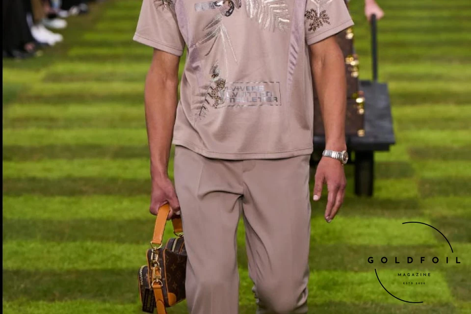 The Louis Vuitton Spring/Summer 2025 is one for the history books. While many were wondering whether the creativity in the brand had reached its peak, we just discovered that there is more and Pharrell is only just getting started. One could argue this, is perhaps one of the designer’s strongest collections we have seen thus far, and how else? The message is endearing and important - it is a message of unity, calling the consumer a citizen of the planet without boundaries. This pulls the focus away from the hype fashion we have been seeing since 2016 and goes to the more classic approach of traditional tailoring and timeless silhouettes but reimagined - new prints, materials, and don’t even get us started on the ACCESSORIES this season! The runway comes packed with new ideas and a lesson or two on styling. The Louis Vuitton Spring/Summer 2025 is one for the history books. While many were wondering whether the creativity in the brand had reached its peak, we just discovered that there is more and Pharrell is only just getting started. One could argue this, is perhaps one of the designer’s strongest collections we have seen thus far, and how else? The message is endearing and important - it is a message of unity, calling the consumer a citizen of the planet without boundaries. This pulls the focus away from the hype fashion we have been seeing since 2016 and goes to the more classic approach of traditional tailoring and timeless silhouettes but reimagined - new prints, materials, and don’t even get us started on the ACCESSORIES this season! The runway comes packed with new ideas and a lesson or two on styling.