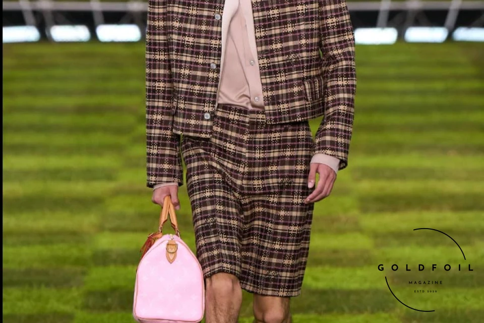 The Louis Vuitton Spring/Summer 2025 is one for the history books. While many were wondering whether the creativity in the brand had reached its peak, we just discovered that there is more and Pharrell is only just getting started. One could argue this, is perhaps one of the designer’s strongest collections we have seen thus far, and how else? The message is endearing and important - it is a message of unity, calling the consumer a citizen of the planet without boundaries. This pulls the focus away from the hype fashion we have been seeing since 2016 and goes to the more classic approach of traditional tailoring and timeless silhouettes but reimagined - new prints, materials, and don’t even get us started on the ACCESSORIES this season! The runway comes packed with new ideas and a lesson or two on styling. The Louis Vuitton Spring/Summer 2025 is one for the history books. While many were wondering whether the creativity in the brand had reached its peak, we just discovered that there is more and Pharrell is only just getting started. One could argue this, is perhaps one of the designer’s strongest collections we have seen thus far, and how else? The message is endearing and important - it is a message of unity, calling the consumer a citizen of the planet without boundaries. This pulls the focus away from the hype fashion we have been seeing since 2016 and goes to the more classic approach of traditional tailoring and timeless silhouettes but reimagined - new prints, materials, and don’t even get us started on the ACCESSORIES this season! The runway comes packed with new ideas and a lesson or two on styling.