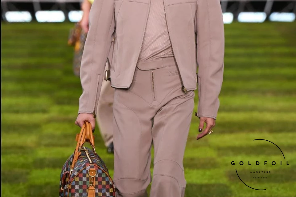 The Louis Vuitton Spring/Summer 2025 is one for the history books. While many were wondering whether the creativity in the brand had reached its peak, we just discovered that there is more and Pharrell is only just getting started. One could argue this, is perhaps one of the designer’s strongest collections we have seen thus far, and how else? The message is endearing and important - it is a message of unity, calling the consumer a citizen of the planet without boundaries. This pulls the focus away from the hype fashion we have been seeing since 2016 and goes to the more classic approach of traditional tailoring and timeless silhouettes but reimagined - new prints, materials, and don’t even get us started on the ACCESSORIES this season! The runway comes packed with new ideas and a lesson or two on styling. The Louis Vuitton Spring/Summer 2025 is one for the history books. While many were wondering whether the creativity in the brand had reached its peak, we just discovered that there is more and Pharrell is only just getting started. One could argue this, is perhaps one of the designer’s strongest collections we have seen thus far, and how else? The message is endearing and important - it is a message of unity, calling the consumer a citizen of the planet without boundaries. This pulls the focus away from the hype fashion we have been seeing since 2016 and goes to the more classic approach of traditional tailoring and timeless silhouettes but reimagined - new prints, materials, and don’t even get us started on the ACCESSORIES this season! The runway comes packed with new ideas and a lesson or two on styling.