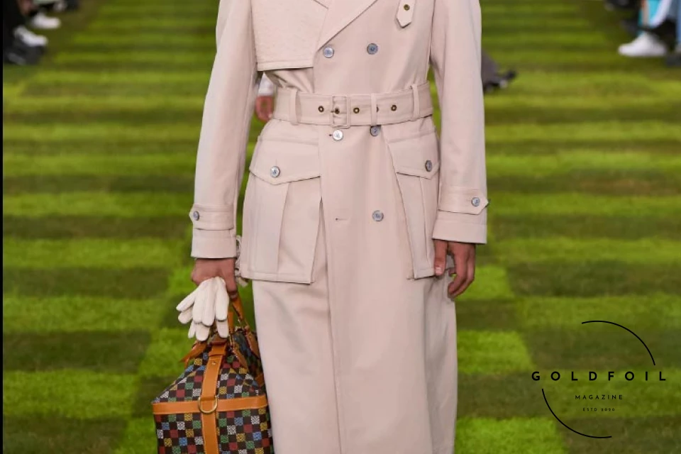 The Louis Vuitton Spring/Summer 2025 is one for the history books. While many were wondering whether the creativity in the brand had reached its peak, we just discovered that there is more and Pharrell is only just getting started. One could argue this, is perhaps one of the designer’s strongest collections we have seen thus far, and how else? The message is endearing and important - it is a message of unity, calling the consumer a citizen of the planet without boundaries. This pulls the focus away from the hype fashion we have been seeing since 2016 and goes to the more classic approach of traditional tailoring and timeless silhouettes but reimagined - new prints, materials, and don’t even get us started on the ACCESSORIES this season! The runway comes packed with new ideas and a lesson or two on styling. The Louis Vuitton Spring/Summer 2025 is one for the history books. While many were wondering whether the creativity in the brand had reached its peak, we just discovered that there is more and Pharrell is only just getting started. One could argue this, is perhaps one of the designer’s strongest collections we have seen thus far, and how else? The message is endearing and important - it is a message of unity, calling the consumer a citizen of the planet without boundaries. This pulls the focus away from the hype fashion we have been seeing since 2016 and goes to the more classic approach of traditional tailoring and timeless silhouettes but reimagined - new prints, materials, and don’t even get us started on the ACCESSORIES this season! The runway comes packed with new ideas and a lesson or two on styling.