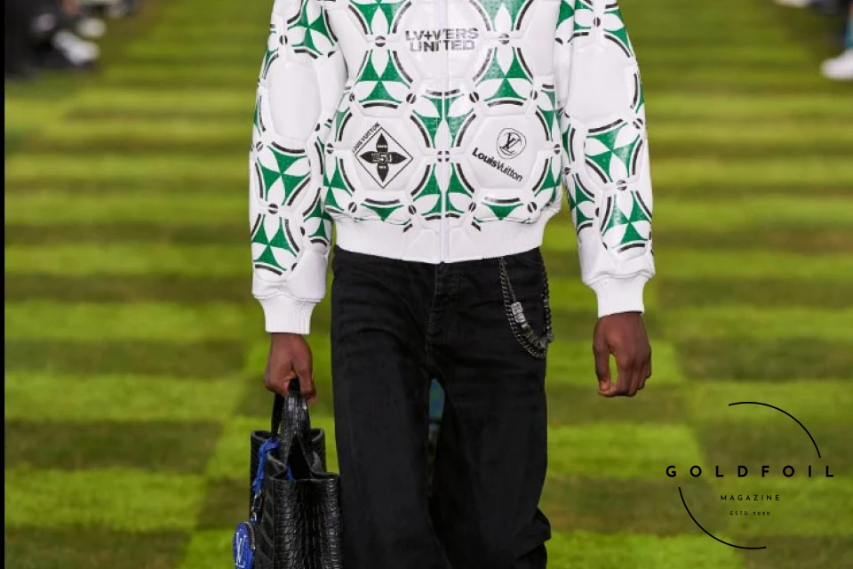 The Louis Vuitton Spring/Summer 2025 is one for the history books. While many were wondering whether the creativity in the brand had reached its peak, we just discovered that there is more and Pharrell is only just getting started. One could argue this, is perhaps one of the designer’s strongest collections we have seen thus far, and how else? The message is endearing and important - it is a message of unity, calling the consumer a citizen of the planet without boundaries. This pulls the focus away from the hype fashion we have been seeing since 2016 and goes to the more classic approach of traditional tailoring and timeless silhouettes but reimagined - new prints, materials, and don’t even get us started on the ACCESSORIES this season! The runway comes packed with new ideas and a lesson or two on styling. The Louis Vuitton Spring/Summer 2025 is one for the history books. While many were wondering whether the creativity in the brand had reached its peak, we just discovered that there is more and Pharrell is only just getting started. One could argue this, is perhaps one of the designer’s strongest collections we have seen thus far, and how else? The message is endearing and important - it is a message of unity, calling the consumer a citizen of the planet without boundaries. This pulls the focus away from the hype fashion we have been seeing since 2016 and goes to the more classic approach of traditional tailoring and timeless silhouettes but reimagined - new prints, materials, and don’t even get us started on the ACCESSORIES this season! The runway comes packed with new ideas and a lesson or two on styling.