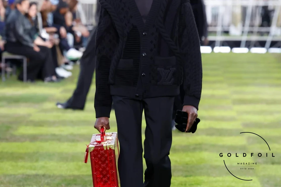 The Louis Vuitton Spring/Summer 2025 is one for the history books. While many were wondering whether the creativity in the brand had reached its peak, we just discovered that there is more and Pharrell is only just getting started. One could argue this, is perhaps one of the designer’s strongest collections we have seen thus far, and how else? The message is endearing and important - it is a message of unity, calling the consumer a citizen of the planet without boundaries. This pulls the focus away from the hype fashion we have been seeing since 2016 and goes to the more classic approach of traditional tailoring and timeless silhouettes but reimagined - new prints, materials, and don’t even get us started on the ACCESSORIES this season! The runway comes packed with new ideas and a lesson or two on styling. The Louis Vuitton Spring/Summer 2025 is one for the history books. While many were wondering whether the creativity in the brand had reached its peak, we just discovered that there is more and Pharrell is only just getting started. One could argue this, is perhaps one of the designer’s strongest collections we have seen thus far, and how else? The message is endearing and important - it is a message of unity, calling the consumer a citizen of the planet without boundaries. This pulls the focus away from the hype fashion we have been seeing since 2016 and goes to the more classic approach of traditional tailoring and timeless silhouettes but reimagined - new prints, materials, and don’t even get us started on the ACCESSORIES this season! The runway comes packed with new ideas and a lesson or two on styling.