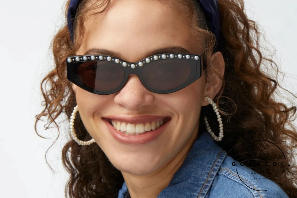 JET CATALINA CAT EYE SUNGLASSES by lele sadoughi is one of the best pairs of sunglasses for summer 2024 JET CATALINA CAT EYE SUNGLASSES by lele sadoughi is one of the best pairs of sunglasses for summer 2024