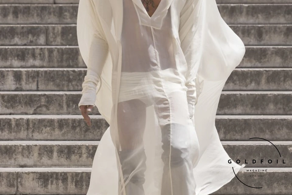 Rick Owens showcased his Spring/Summer 2025 menswear collection at Paris Fashion Week, transforming the Palais de Tokyo into a grand Hollywood saga with biblical undertones. This season, Owens welcomed students and faculty from Parisian fashion schools to join his  Rick Owens showcased his Spring/Summer 2025 menswear collection at Paris Fashion Week, transforming the Palais de Tokyo into a grand Hollywood saga with biblical undertones. This season, Owens welcomed students and faculty from Parisian fashion schools to join his