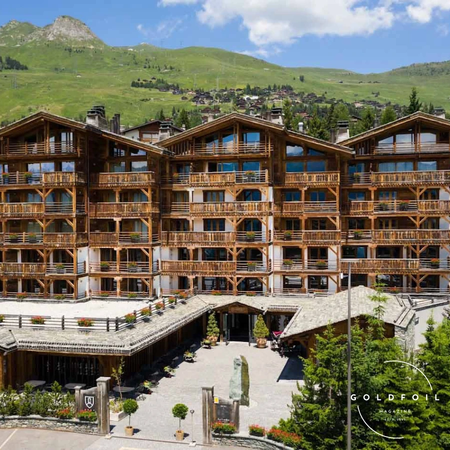 Cordée des Alpes Hotel in Verbier epitomizes luxury, seamlessly blending contemporary elegance with traditional alpine charm. Each beautifully appointed room and suite offers breathtaking mountain views. With top-notch amenities including a state-of-the-art spa, fitness center, and a gourmet restaurant, this hotel is a sophisticated yet cozy retreat. It’s the perfect base for exploring Verbier’s hiking trails and vibrant après-ski scene. Cordée des Alpes Hotel in Verbier epitomizes luxury, seamlessly blending contemporary elegance with traditional alpine charm. Each beautifully appointed room and suite offers breathtaking mountain views. With top-notch amenities including a state-of-the-art spa, fitness center, and a gourmet restaurant, this hotel is a sophisticated yet cozy retreat. It’s the perfect base for exploring Verbier’s hiking trails and vibrant après-ski scene.