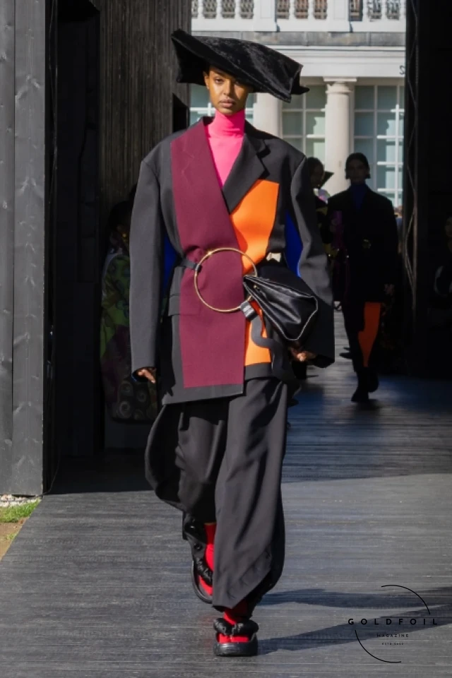 Roksanda, founded by Serbian designer Roksanda Ilinčić, is known for its elegant and sculptural designs that often feature bold colours and innovative shapes. The brand combines luxurious fabrics with a modern, architectural approach to fashion. Roksanda, founded by Serbian designer Roksanda Ilinčić, is known for its elegant and sculptural designs that often feature bold colours and innovative shapes. The brand combines luxurious fabrics with a modern, architectural approach to fashion.