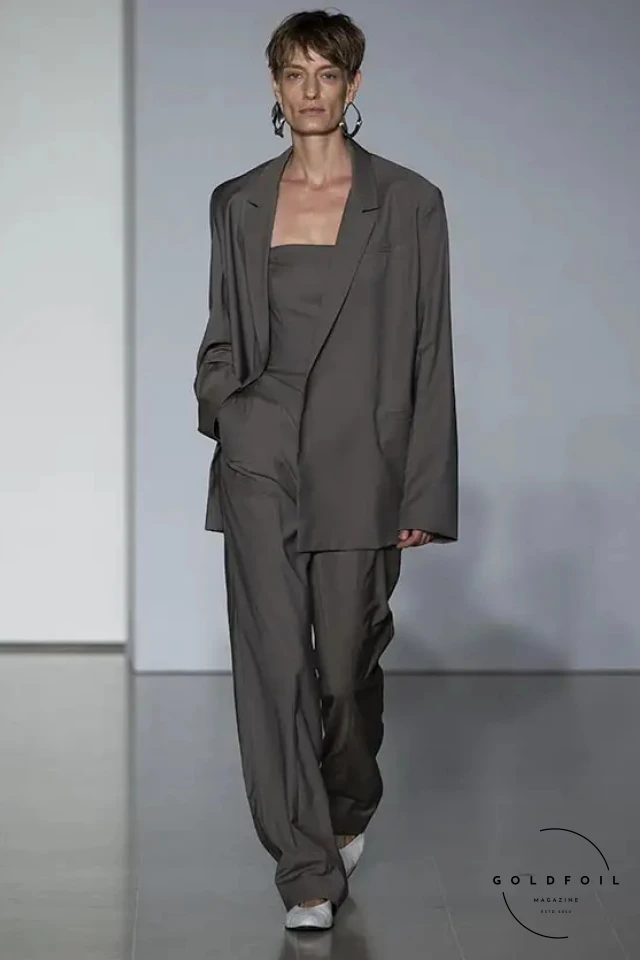 TOVE, founded by Camille Perry and Holly Wright, is a London-based brand known for its minimalist and sophisticated designs. The brand focuses on clean lines, high-quality fabrics, and timeless pieces that emphasize simplicity and elegance. TOVE, founded by Camille Perry and Holly Wright, is a London-based brand known for its minimalist and sophisticated designs. The brand focuses on clean lines, high-quality fabrics, and timeless pieces that emphasize simplicity and elegance.