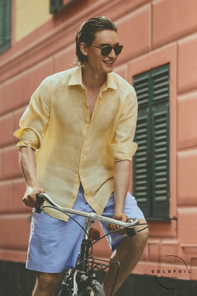 Paul & Shark's SS25 Riviera Capri collection dazzled Milan Fashion Week by capturing the essence of Capri's chic charm. Transforming the Terrazza Duomo into a Capri-inspired oasis, the collection featured ultra-light swim shorts, silk polos, and colorful linen shirts, highlighted by a Liberty of London print showcasing Capri’s iconic landscapes. The collection seamlessly merges luxury with the relaxed vibe of the Mediterranean, reflecting Paul & Shark's commitment to sustainability and style. The brand’s Milan debut, marked by an elegant rooftop setting and Neapolitan folk music, brought a taste of Capri’s sun-soaked allure to the fashion capital. Paul & Shark's SS25 Riviera Capri collection dazzled Milan Fashion Week by capturing the essence of Capri's chic charm. Transforming the Terrazza Duomo into a Capri-inspired oasis, the collection featured ultra-light swim shorts, silk polos, and colorful linen shirts, highlighted by a Liberty of London print showcasing Capri’s iconic landscapes. The collection seamlessly merges luxury with the relaxed vibe of the Mediterranean, reflecting Paul & Shark's commitment to sustainability and style. The brand’s Milan debut, marked by an elegant rooftop setting and Neapolitan folk music, brought a taste of Capri’s sun-soaked allure to the fashion capital.