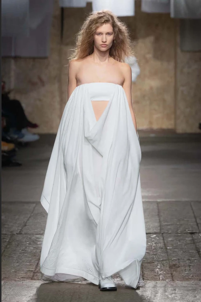Moschino Spring/Summer 2025 Runway Show Moschino Spring/Summer 2025 Runway Show