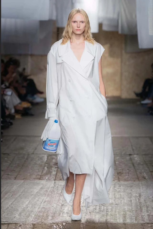 Moschino Spring/Summer 2025 Runway Show Moschino Spring/Summer 2025 Runway Show