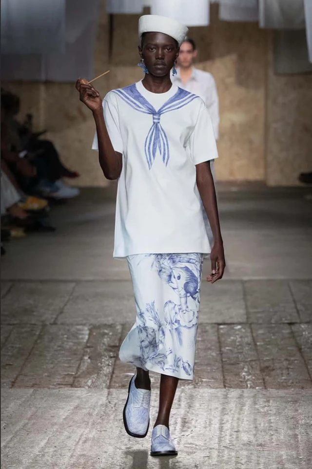 Moschino Spring/Summer 2025 Runway Show Moschino Spring/Summer 2025 Runway Show