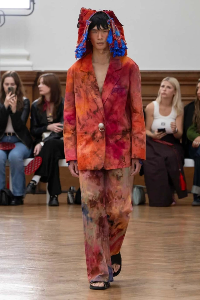 Mithridate’s Spring/Summer 2025 Runway Show Mithridate’s Spring/Summer 2025 Runway Show