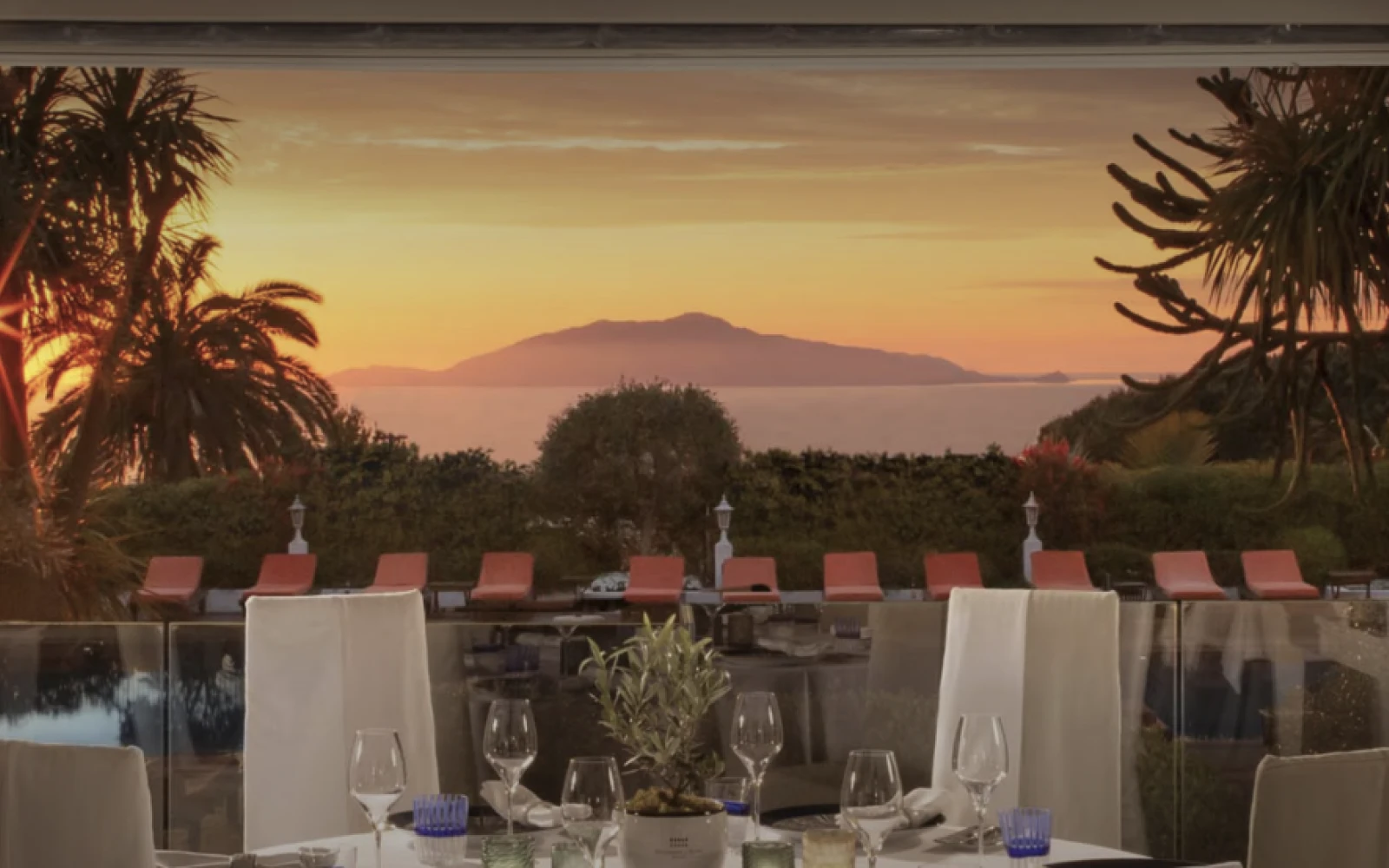 Guide to Capri: Sunsets, Spritzes, and Dolce Vita Days Guide to Capri: Sunsets, Spritzes, and Dolce Vita Days