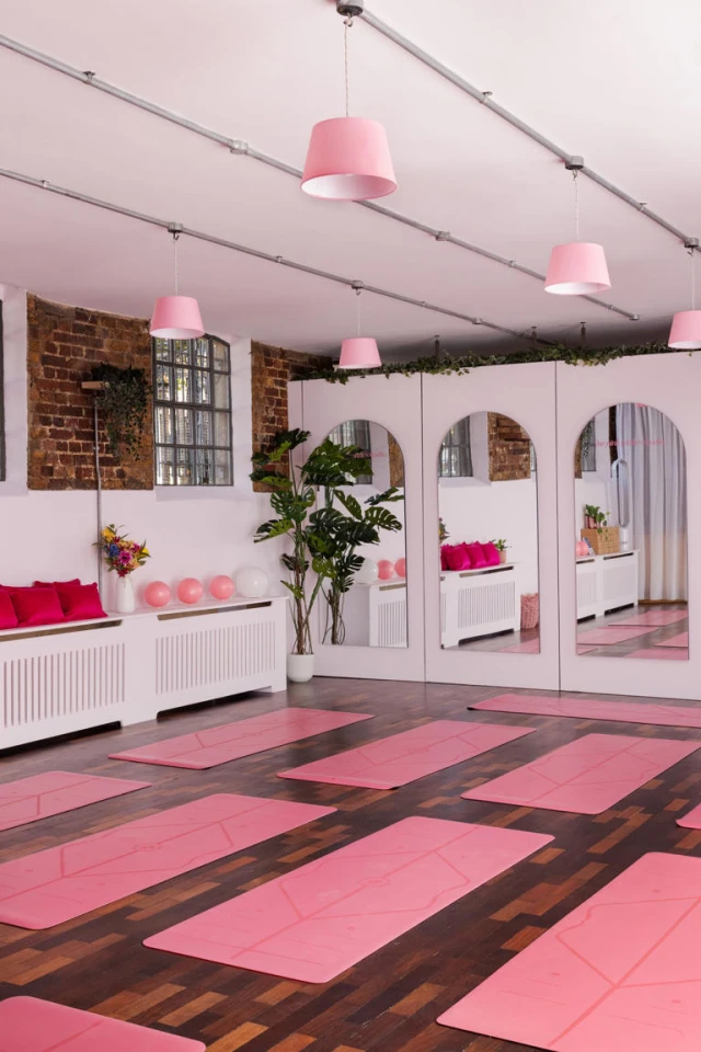 Inside The Pink Pilates Studio: Shoreditch’s Chic New Wellness Escape Inside The Pink Pilates Studio: Shoreditch’s Chic New Wellness Escape