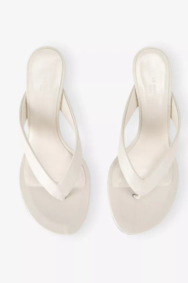 Summer 2025’s Shoe Trends Are Wild—Here’s What to Actually Wear Summer 2025’s Shoe Trends Are Wild—Here’s What to Actually Wear