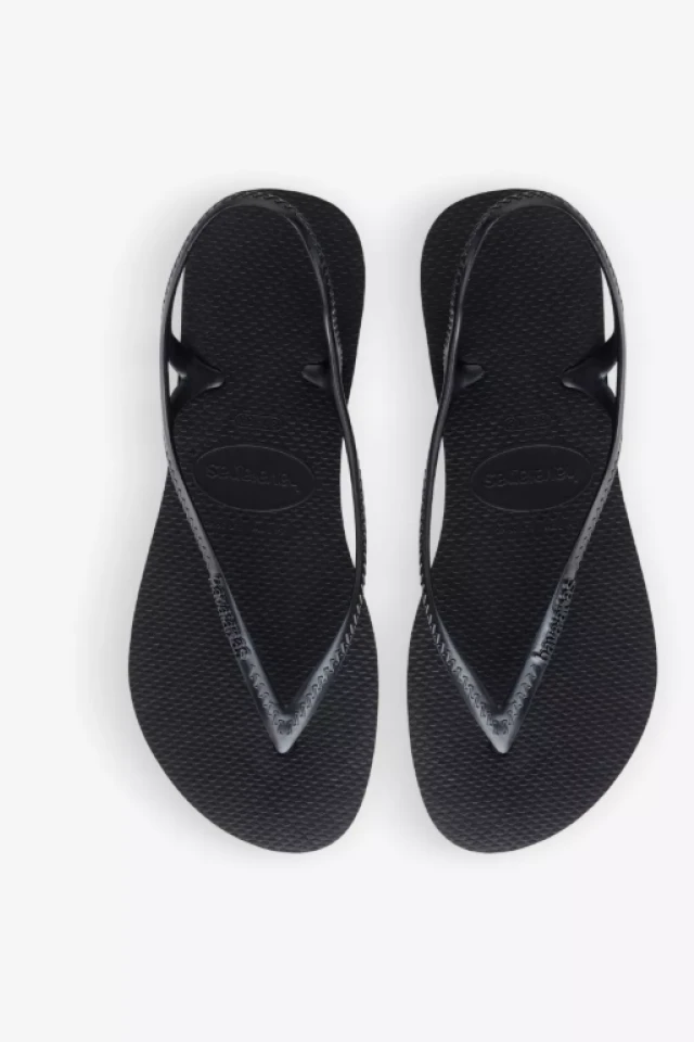 Summer 2025’s Shoe Trends Are Wild—Here’s What to Actually Wear Summer 2025’s Shoe Trends Are Wild—Here’s What to Actually Wear