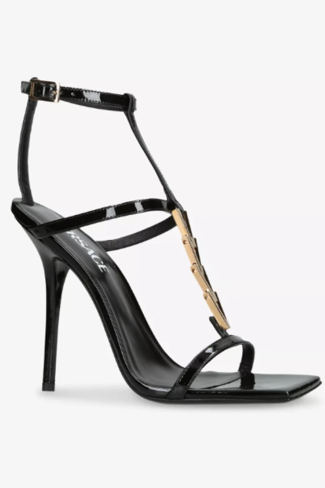 Summer 2025’s Shoe Trends Are Wild—Here’s What to Actually Wear Summer 2025’s Shoe Trends Are Wild—Here’s What to Actually Wear