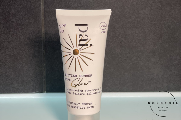 The new Pai skincare British Summer Time glow SPF cream perfect for sensitive and prone to blemishes and acne skin gives you a natural glow and a protective layer against harsh sun